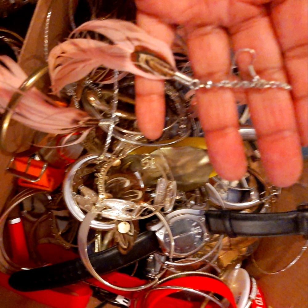 Box of jewelry